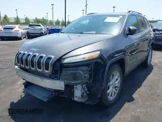 2018 Jeep Cherokee Latitude Plus с VIN 1C4PJLLX0JD523874, выставлен на аукционе IAAI как лот 42374894 с пробегом 77 086 миль миль и . История ставок и продаж доступна на DreamBid. Изображение 2.