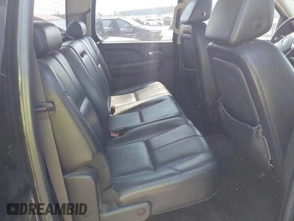 2008 GMC Sierra Denali z VIN 2GTEK638881272803, wystawiony jako IAAI lot #42269401 z przebiegiem 239 033 mil mil oraz . Historia ofert i sprzedaży dostępna na DreamBid. Obrazek 8.