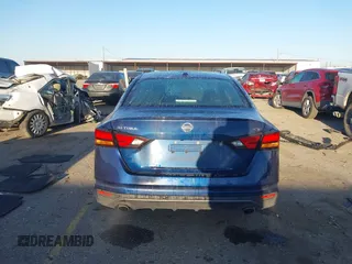 2021 Nissan Altima 2.5 SR with VIN 1N4BL4CV6MN305600, listed as a IAAI auction lot 41763467 with 110,054 mi miles. Bid and sale history available at carsss.com. Image 16.
