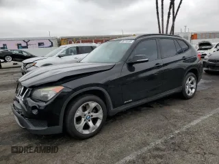 2014 BMW X1 sDrive28i z VIN WBAVM1C51EVW48400, wystawiony jako Copart lot #58776135 z przebiegiem 122 384 mil mil oraz Szkoda całkowita • Salvage title. Historia ofert i sprzedaży dostępna na DreamBid. Obrazek 1.
