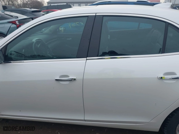 2015 Chevrolet Malibu LTZ with VIN 1G11F5SL0FF223841, listed as a IAAI auction lot 41850558 with 155,588 mi miles. Bid and sale history available at carsss.com. Image 14.