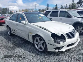 2009 Mercedes-Benz E-Class Luxury 3.5L with VIN WDBUF87X29B425205, listed as a IAAI auction lot 41977069 with 1 mi miles. Bid and sale history available at carsss.com. Image 1.