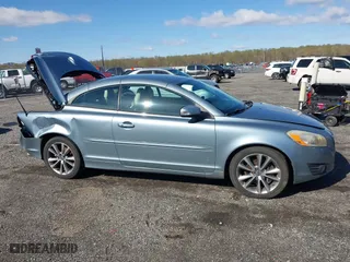 2011 Volvo C70 with VIN YV1672MC9BJ107531, listed as a IAAI auction lot 41966312 with 122,216 mi miles. Bid and sale history available at carsss.com. Image 13.
