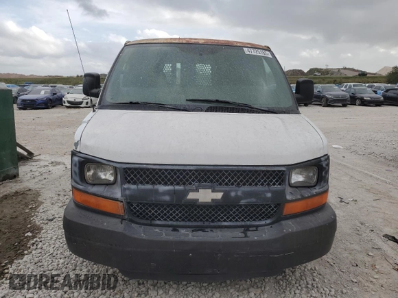2008 Chevrolet Express Cargo Van with VIN 1GCGG25C581103901, listed as a Copart auction lot 47725165 with 162,358 mi miles and Clean Title. Bid and sale history available at carsss.com. Image 5.