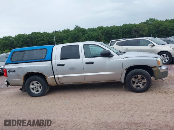 2005 Dodge Dakota SLT with VIN 1D7HW48N65S199887, listed as a IAAI auction lot 42508977 with 192,330 mi miles and . Bid and sale history available at DreamBid. Image 12.