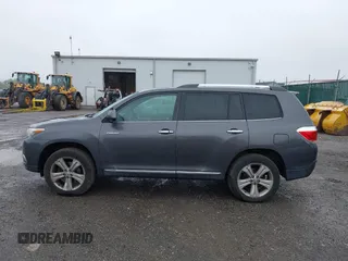 2012 Toyota Highlander Limited с VIN 5TDDK3EH6CS107339, выставлен на аукционе IAAI как лот 42219363 с пробегом 150 959 миль миль и . История ставок и продаж доступна на DreamBid. Изображение 14.