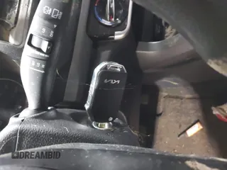 2023 Kia Seltos LX z VIN KNDEPCAAXP7409683, wystawiony jako IAAI lot #42112218 z przebiegiem 39 429 mil mil oraz . Historia ofert i sprzedaży dostępna na DreamBid. Obrazek 11.