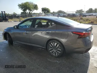 2025 Nissan Altima SV with VIN 1N4BL4DV3SN348321, listed as a Copart auction lot 54357735 with 5,546 mi miles and Clean Title. Bid and sale history available at DreamBid. Image 2.