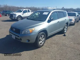2007 Toyota RAV4 with VIN JTMZD33V676041406, listed as a IAAI auction lot 41743591 with 121,792 mi miles. Bid and sale history available at carsss.com. Image 2.