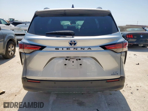 2022 Toyota Sienna XLE with VIN 5TDYRKEC5NS105998, listed as a Copart auction lot 51321465 with 60,232 mi miles and Salvage Title. Bid and sale history available at carsss.com. Image 6.