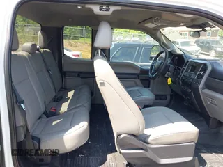 2020 Ford F-250 XL z VIN 1FT7X2BT0LEE50462, wystawiony jako IAAI lot #42384738 z przebiegiem 291 687 mil mil oraz . Historia ofert i sprzedaży dostępna na DreamBid. Obrazek 8.