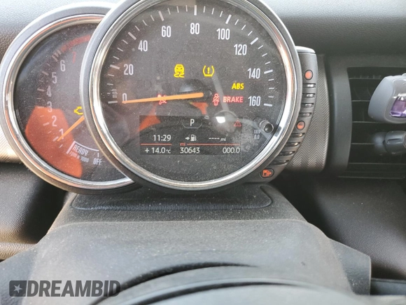 2016 MINI Convertible S with VIN WMWWG9C58G3A91318, listed as a Copart auction lot 46162435 with 30,643 mi miles and Salvage title. Bid and sale history available at DreamBid. Image 9.