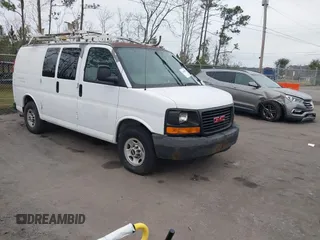 2007 GMC Savana Cargo with VIN 1GTGG25V571179540, listed as a IAAI auction lot 41538601 with 137,184 mi miles. Bid and sale history available at carsss.com. Image 1.