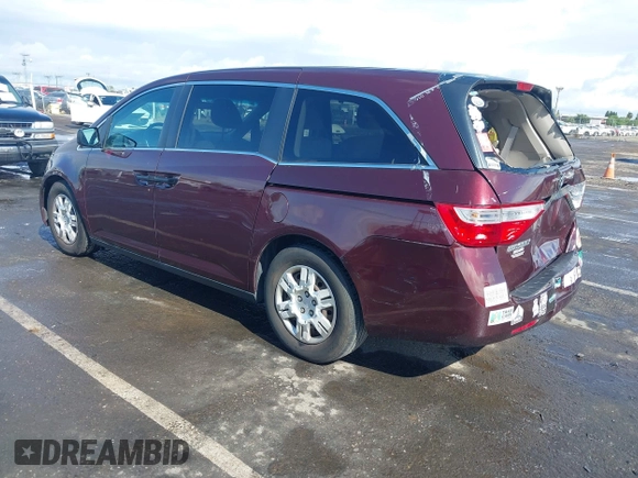 2013 Honda Odyssey LX z VIN 5FNRL5H25DB058422, wystawiony jako IAAI lot #42247200 z przebiegiem 137 053 mil mil oraz . Historia ofert i sprzedaży dostępna na DreamBid. Obrazek 3.