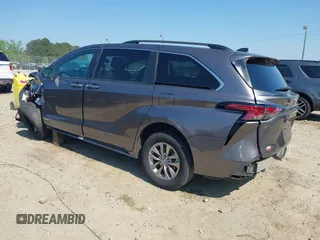 2021 Toyota Sienna XLE z VIN 5TDYRKEC0MS007394, wystawiony jako IAAI lot #42080004 z przebiegiem 75 553 mil mil oraz . Historia ofert i sprzedaży dostępna na DreamBid. Obrazek 3.