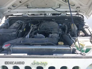 2014 Jeep Wrangler Unlimited Sport with VIN 1C4BJWDG1EL121190, listed as a IAAI auction lot 41913348 with 162,066 mi miles and . Bid and sale history available at DreamBid. Image 10.