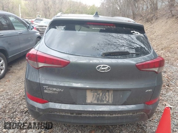 2018 Hyundai Tucson SEL with VIN KM8J3CA44JU716548, listed as a IAAI auction lot 42064695 with 71,222 mi miles. Bid and sale history available at carsss.com. Image 17.