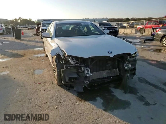 2020 BMW 5 Series 540i с VIN WBAJS1C03LWW73170, выставлен на аукционе Copart как лот 86698914 с пробегом 120 807 миль миль и На запчасти • Non repairable. История ставок и продаж доступна на DreamBid. Изображение 13.