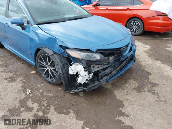2023 Toyota Camry SE with VIN 4T1S11AK4PU099996, listed as a IAAI auction lot 42038558 with 27,279 mi miles. Bid and sale history available at carsss.com. Image 6.
