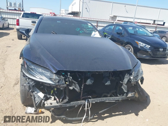 2018 Lexus LS with VIN JTHC5LFF5J5001627, listed as a IAAI auction lot 42021175 with 1 mi miles. Bid and sale history available at carsss.com. Image 13.