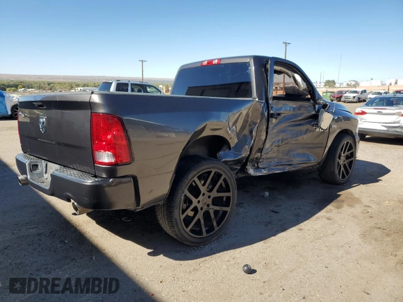 2018 Ram 1500 Express z VIN 3C6JR6AT8JG194710, wystawiony jako Copart lot #76321214 z przebiegiem 77 168 mil mil oraz Szkoda całkowita • Salvage title. Historia ofert i sprzedaży dostępna na DreamBid. Obrazek 3.