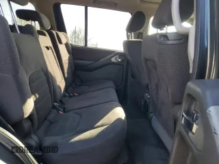 2005 Nissan Pathfinder SE z VIN 5N1AR18W75C780900, wystawiony jako Copart lot #51130985 z przebiegiem Nie podano mil oraz Czysty tytuł • Clean title. Historia ofert i sprzedaży dostępna na DreamBid. Obrazek 11.