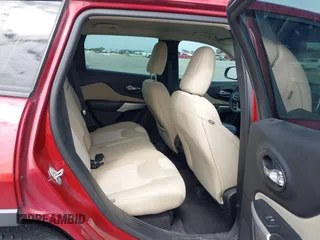 2017 Jeep Cherokee Sport с VIN 1C4PJLABXHW643669, выставлен на аукционе IAAI как лот 41745113 с пробегом 124 879 миль миль и . История ставок и продаж доступна на DreamBid. Изображение 8.