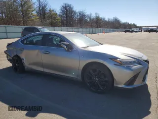 2019 Lexus ES with VIN 58ABZ1B19KU010665, listed as a Copart auction lot 46840835 with 68,587 mi miles and Salvage Title. Bid and sale history available at carsss.com. Image 4.