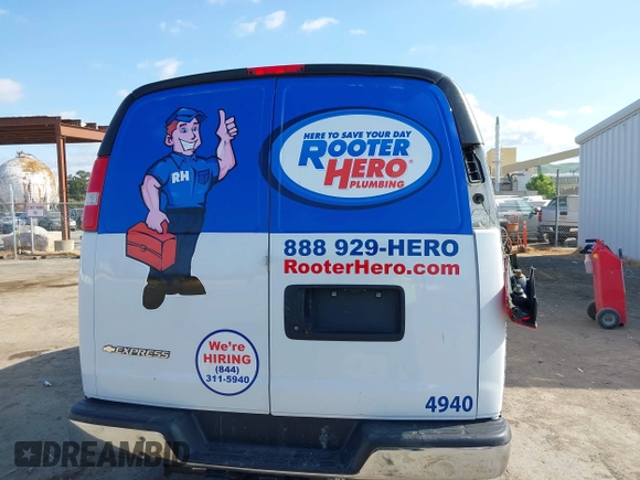 2021 Chevrolet Express Cargo with VIN 1GCWGAFP3M1204940, listed as a IAAI auction lot 42030364 with 81,163 mi miles and . Bid and sale history available at DreamBid. Image 16.