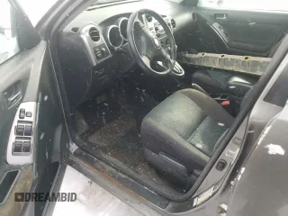 2006 Toyota Matrix STD z VIN 2T1KR32EX6C590103, wystawiony jako Copart lot #47093185 z przebiegiem Nie podano mil oraz Szkoda całkowita • Salvage title. Historia ofert i sprzedaży dostępna na DreamBid. Obrazek 7.