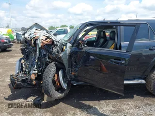 2017 Toyota 4Runner SR5 with VIN JTEBU5JR5H5468940, listed as a IAAI auction lot 42065776 with Not provided miles and . Bid and sale history available at DreamBid. Image 6.