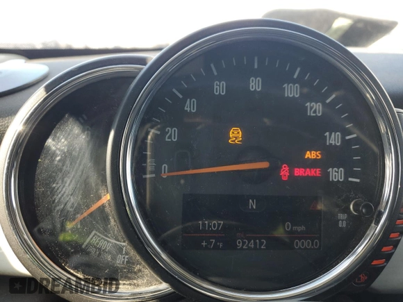 2016 MINI Hardtop 4 Door S with VIN WMWXU3C53G2B62859, listed as a Copart auction lot 43968975 with 92,412 mi miles and Salvage title. Bid and sale history available at DreamBid. Image 9.