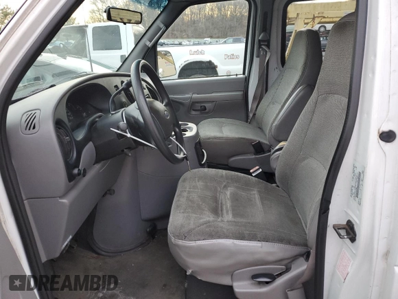 2002 Ford Econoline Cargo with VIN 1FTRE14212HB83522, listed as a Copart auction lot 85510234 with 172,848 mi miles and Clean Title. Bid and sale history available at DreamBid. Image 7.