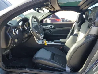 2020 Mercedes-Benz SLC 300 z VIN W1KPK3JA3LF171401, wystawiony jako Copart lot #66444173 z przebiegiem 6517 mil mil oraz . Historia ofert i sprzedaży dostępna na DreamBid. Obrazek 7.
