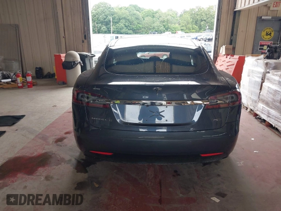 2018 Tesla Model S 75D with VIN 5YJSA1E28JF298208, listed as a IAAI auction lot 42438793 with Not provided miles and . Bid and sale history available at DreamBid. Image 16.