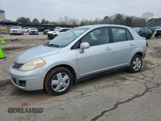 2008 Nissan Versa 1.8 S with VIN 3N1BC11E58L351603, listed as a Copart auction lot 48900765 with 245,000 mi miles and Salvage Title. Bid and sale history available at carsss.com. Image 1.