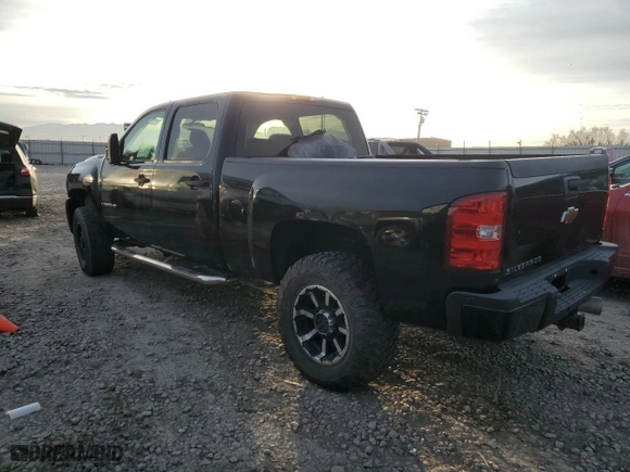 2007 Chevrolet Silverado 2500HD LT w/1LT with VIN 1GCHK23677F511222, listed as a Copart auction lot 42034065 with 87,357 mi miles and Salvage Title. Bid and sale history available at carsss.com. Image 2.