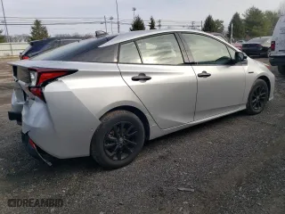 2022 Toyota Prius LE with VIN JTDL9MFU6N3037080, listed as a Copart auction lot 83860014 with 17,900 mi miles and Salvage Title. Bid and sale history available at carsss.com. Image 3.