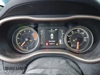 2016 Jeep Cherokee Latitude with VIN 1C4PJMCS0GW193936, listed as a IAAI auction lot 41440254 with 156,477 mi miles. Bid and sale history available at carsss.com. Image 7.