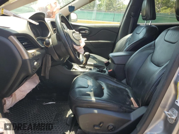 2016 Jeep Cherokee Limited z VIN 1C4PJLDB9GW221757, wystawiony jako Copart lot #60102155 z przebiegiem 114 663 mil mil oraz Szkoda całkowita • Salvage title. Historia ofert i sprzedaży dostępna na DreamBid. Obrazek 7.