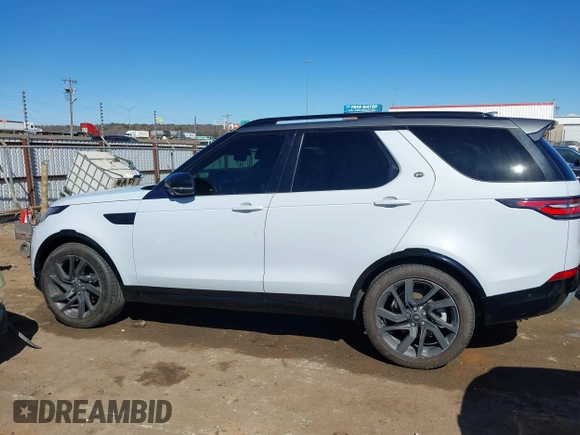 2017 Land Rover Discovery HSE Luxury z VIN SALRHBBV2HA037084, wystawiony jako IAAI lot #41669255 z przebiegiem 136 651 mil mil oraz . Historia ofert i sprzedaży dostępna na DreamBid. Obrazek 14.