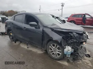 2016 Scion iA z VIN 3MYDLBZV9GY129875, wystawiony jako Copart lot #81368604 z przebiegiem 82 111 mil mil oraz Szkody całkowita. Historia ofert i sprzedaży dostępna na DreamBid. Obrazek 4.