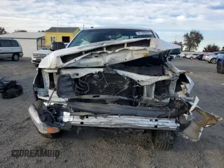 2017 Toyota Tundra 2WD SR5 with VIN 5TFRY5F10HX220013, listed as a Copart auction lot 81196934 with 71,415 mi miles and Salvage Title. Bid and sale history available at carsss.com. Image 5.