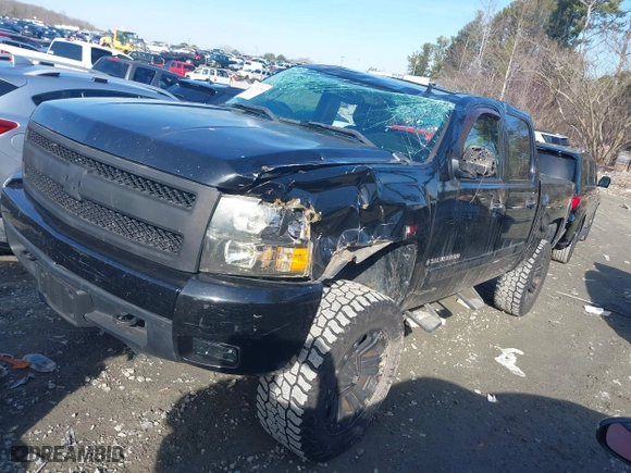 2008 Chevrolet Silverado 1500 LT w/1LT with VIN 2GCEK133881327399, listed as a IAAI auction lot 41334350 with 241,231 mi miles. Bid and sale history available at carsss.com. Image 17.
