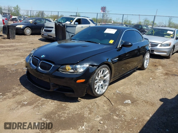 2011 BMW M3 z VIN WBSDX9C50BE585251, wystawiony jako IAAI lot #42097777 z przebiegiem 89 331 mil mil oraz . Historia ofert i sprzedaży dostępna na DreamBid. Obrazek 2.