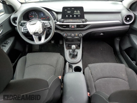 2021 Kia Forte LXS с VIN 3KPF24AD8ME299022, выставлен на аукционе Copart как лот 61332415 с пробегом 31 950 миль миль и Списание • Salvage title. История ставок и продаж доступна на DreamBid. Изображение 8.