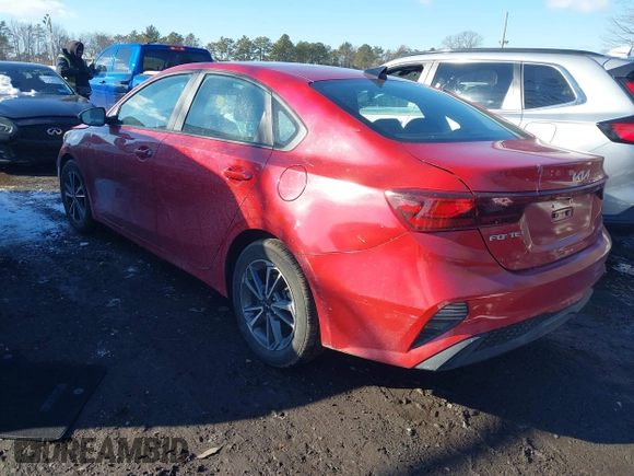 2022 Kia Forte LXS with VIN 3KPF24AD1NE471330, listed as a IAAI auction lot 41552400 with 27,840 mi miles and . Bid and sale history available at DreamBid. Image 3.