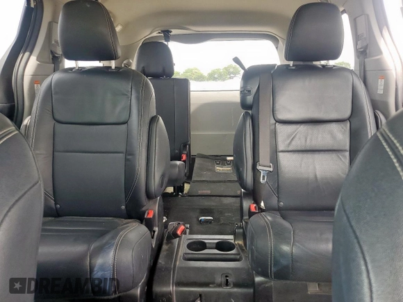 2017 Toyota Sienna SE with VIN 5TDXZ3DC9HS821990, listed as a Copart auction lot 60912365 with 182,672 mi miles and Salvage title. Bid and sale history available at DreamBid. Image 10.