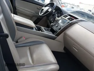 2011 Mazda CX-9 Grand Touring with VIN JM3TB2DA8B0301776, listed as a IAAI auction lot 41582526 with 233,661 mi miles. Bid and sale history available at carsss.com. Image 5.