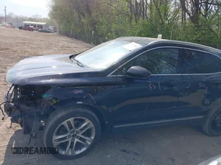 2017 Lincoln MKC Reserve with VIN 5LMCJ3D96HUL16195, listed as a IAAI auction lot 42079976 with 129,818 mi miles and . Bid and sale history available at DreamBid. Image 15.